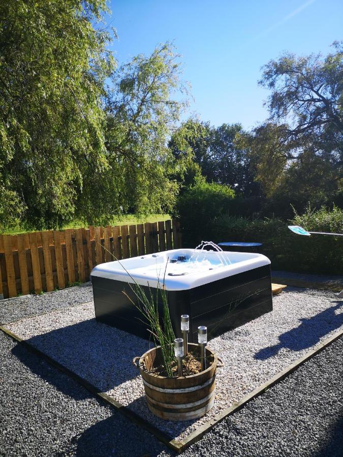 Le Domaine De Coat Rogan, La Chambre Du Tregor Ploezal Eksteriør billede