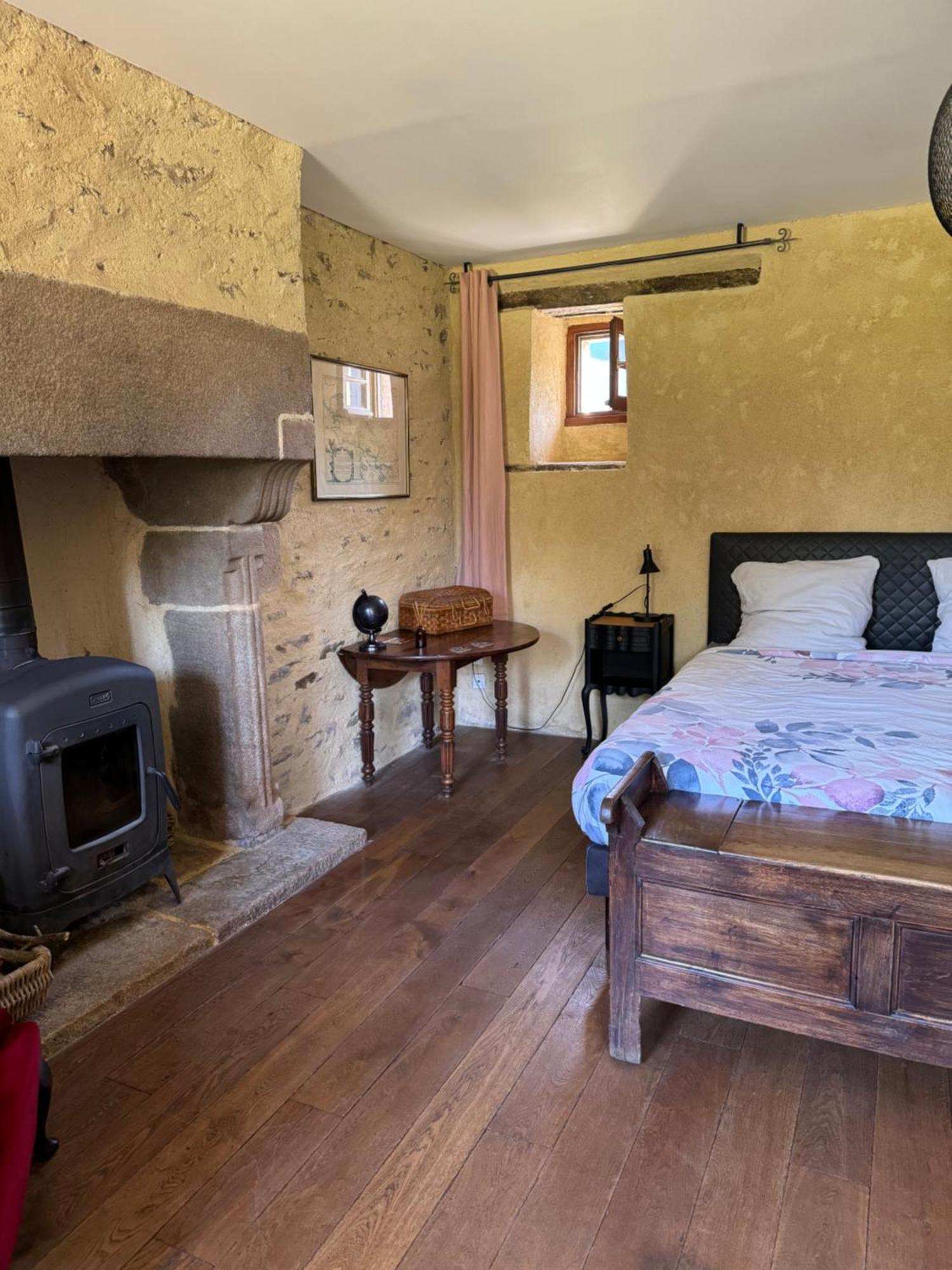 Le Domaine De Coat Rogan, La Chambre Du Tregor Ploezal Eksteriør billede